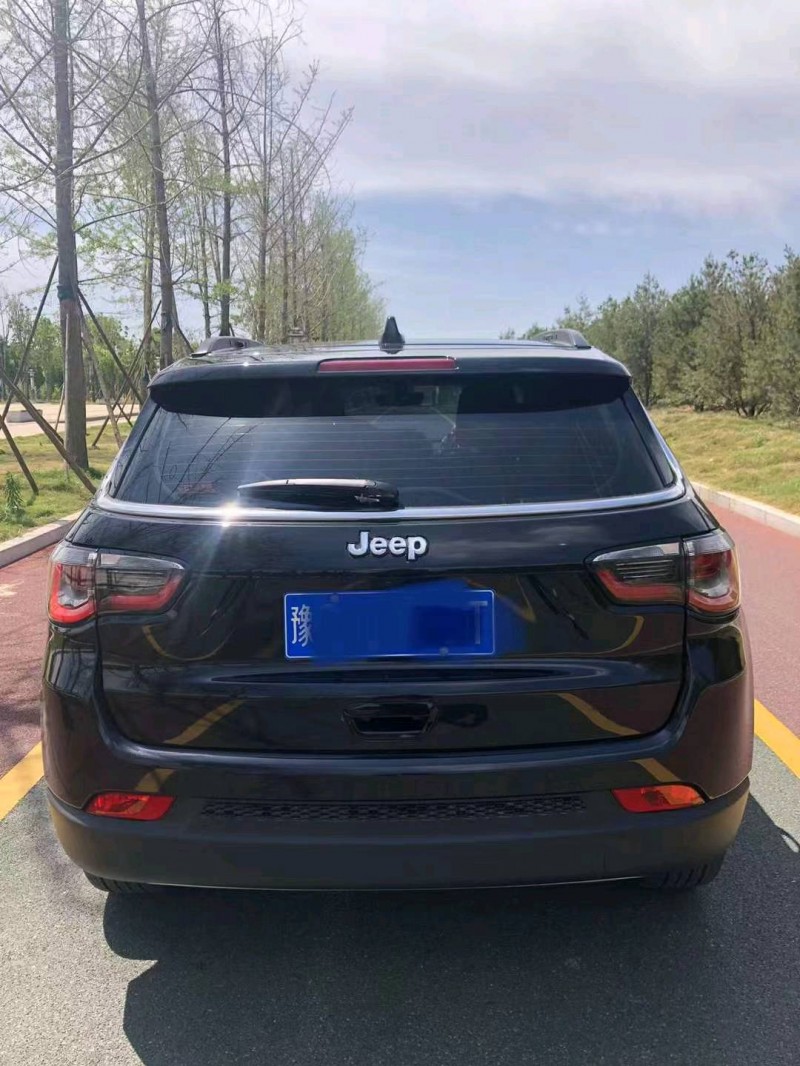 洛陽21年Jeep指南者4