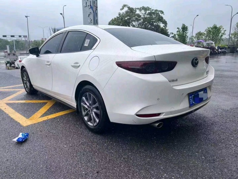德陽18年奔馳CLA2