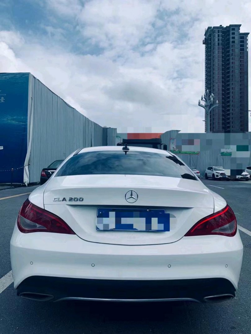德陽18年奔馳CLA3