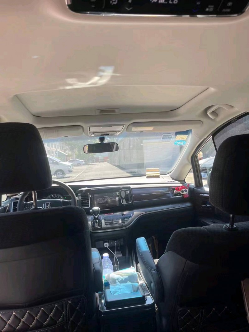 烟台18年本田艾力绅4