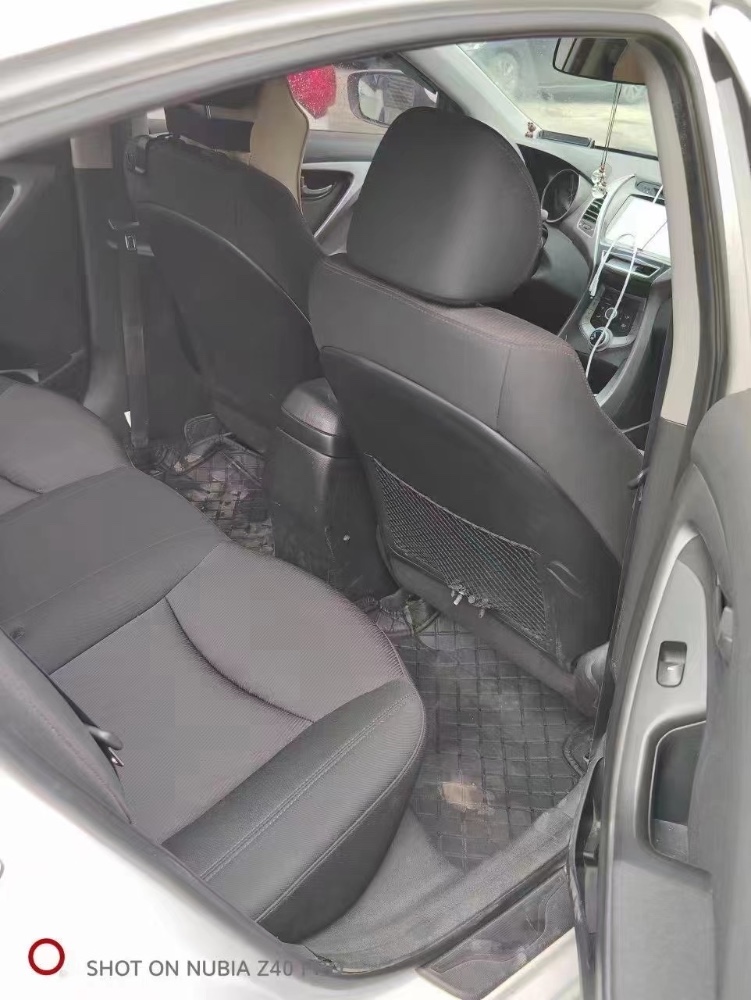 北京16年现代朗动1