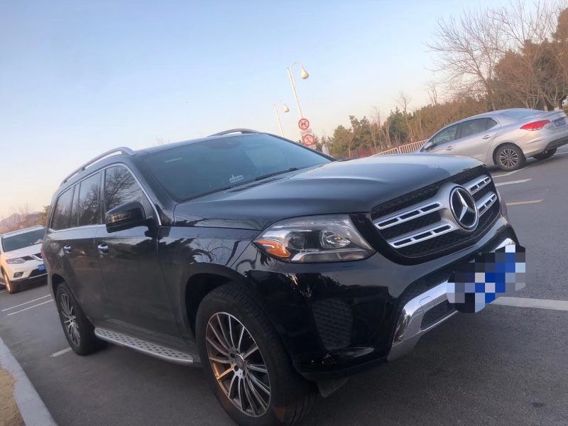 青岛17年奔驰GLS4