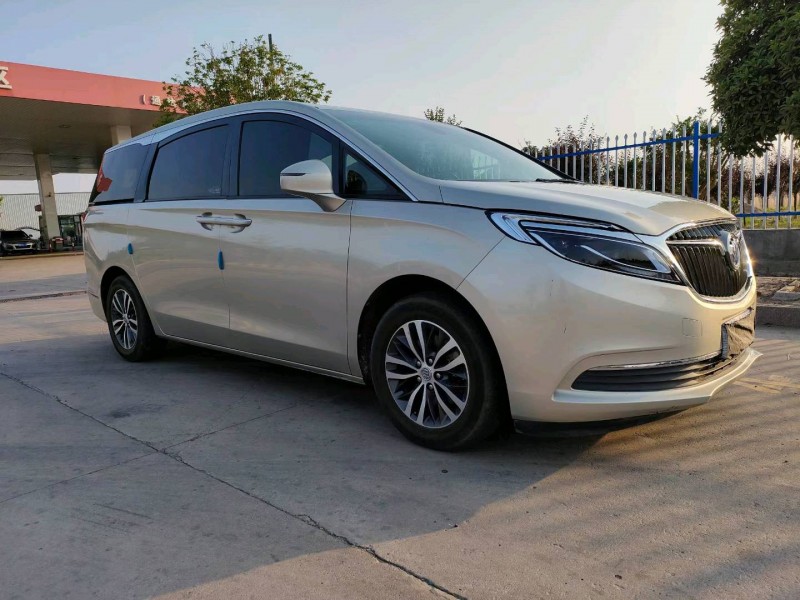 徐州17年别克GL82