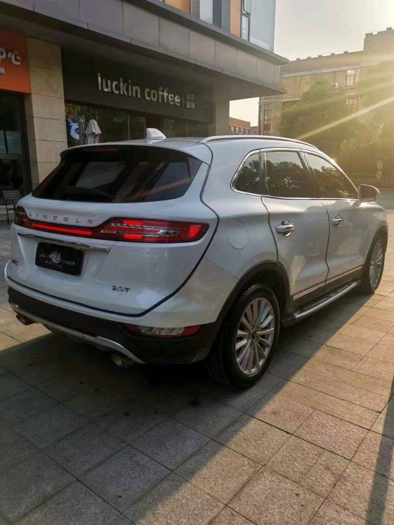 嘉興19年林肯MKX5