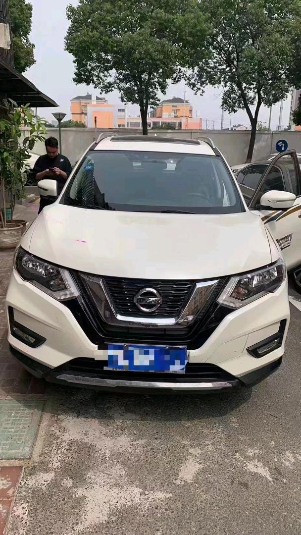 南通17年日產奇駿1
