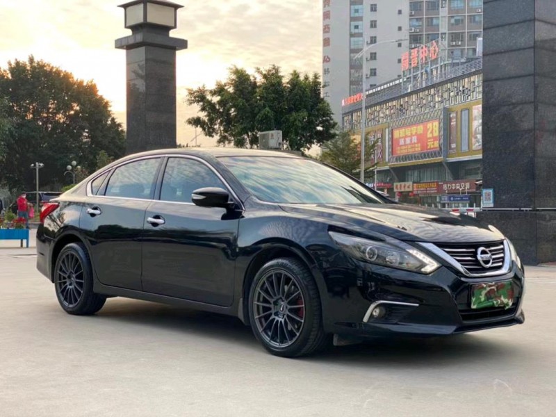 東莞17年日產天籟2