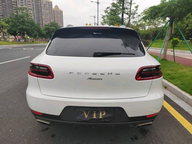 廣州16年保時捷Macan1