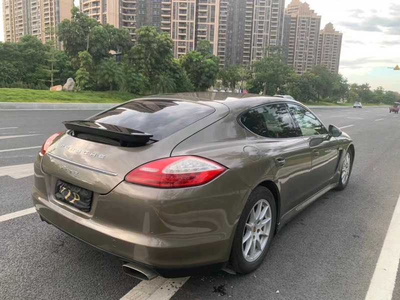 廣州11年保時捷帕拉梅拉7