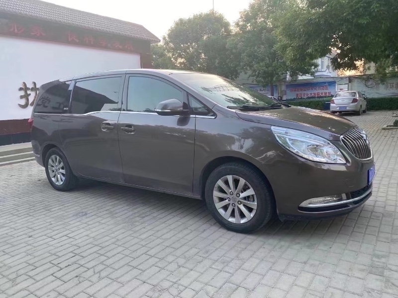 青岛15年别克GL86