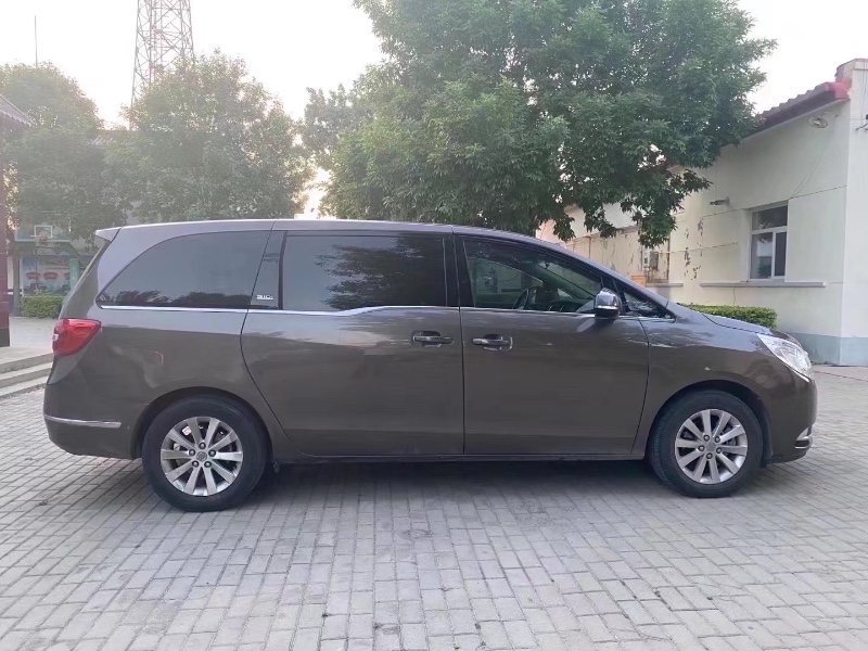 青岛15年别克GL83