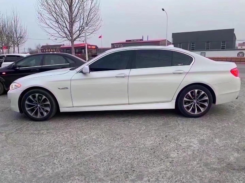 青岛13年宝马5系8