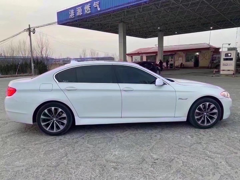 青岛13年宝马5系4