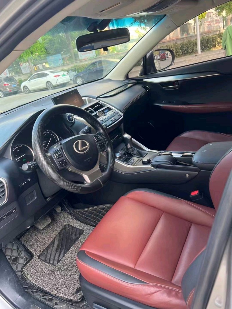 北京16年雷克萨斯NX6