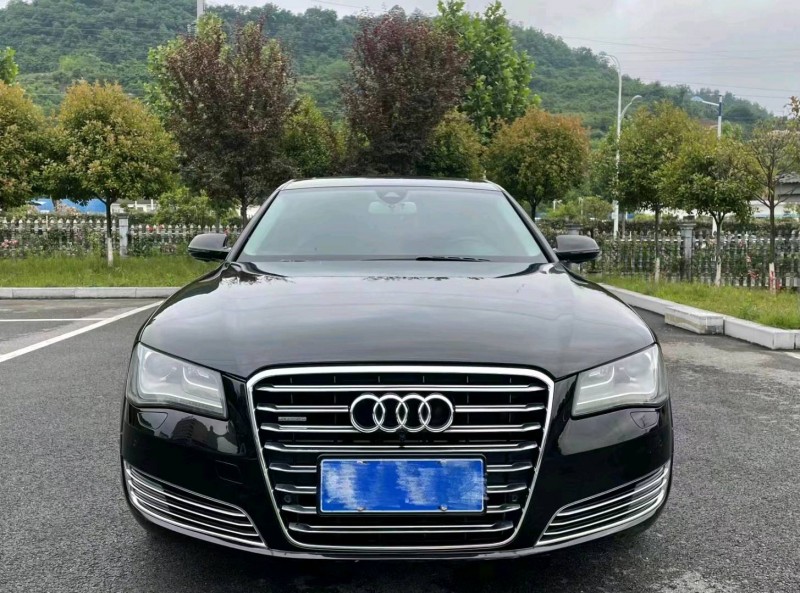 荊門12年奧迪A8L1