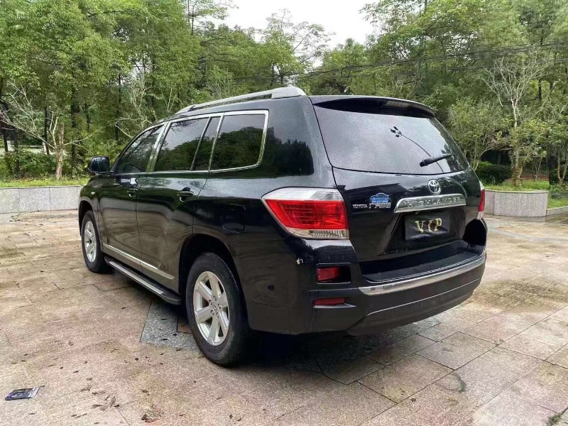 青岛15年丰田汉兰达3