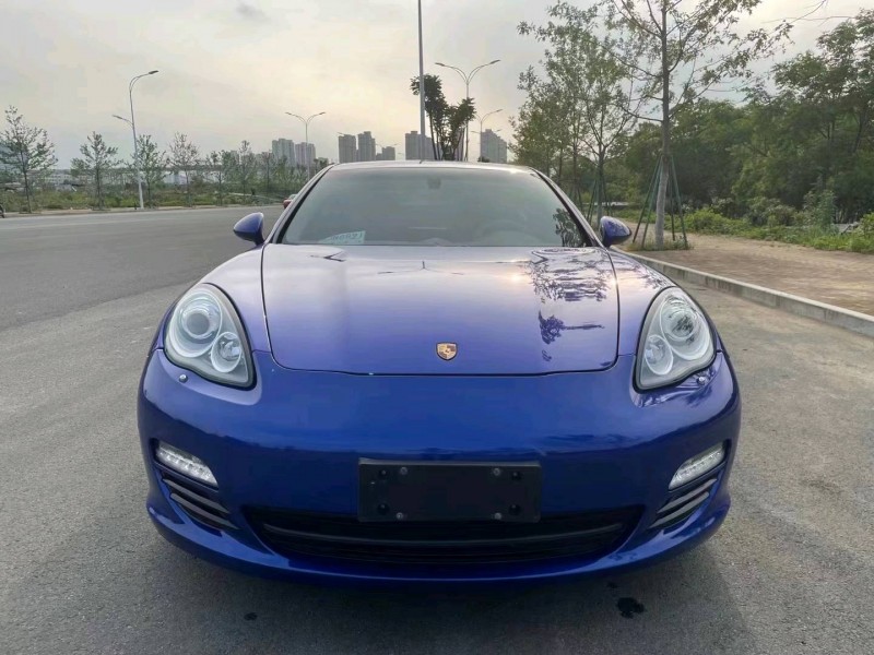 金華12年保時捷帕拉梅拉7