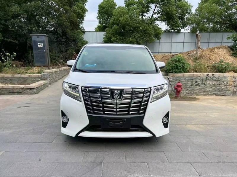 徐州17年丰田埃尔法9