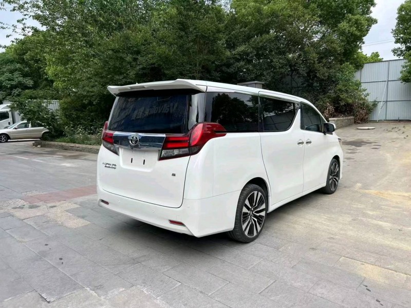 徐州17年丰田埃尔法6