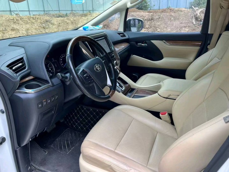 徐州17年丰田埃尔法4