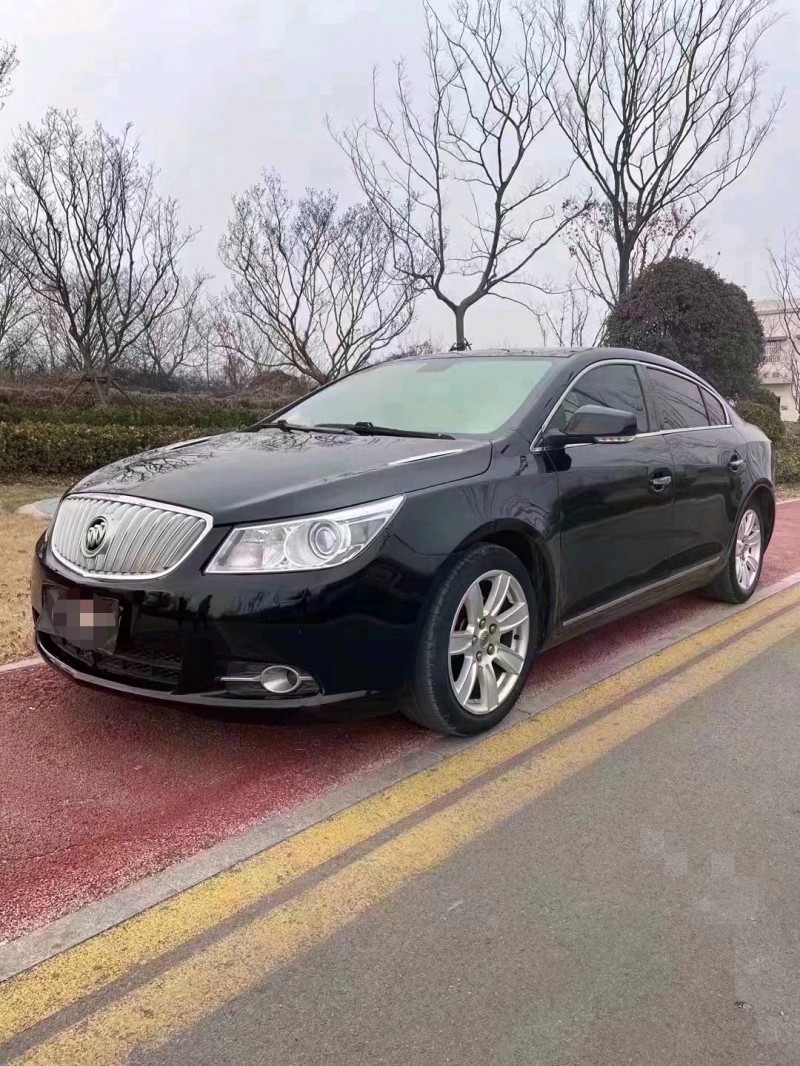 枣庄12年别克君越7