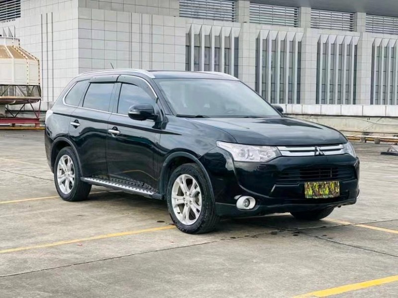 东莞15年三菱欧蓝德2