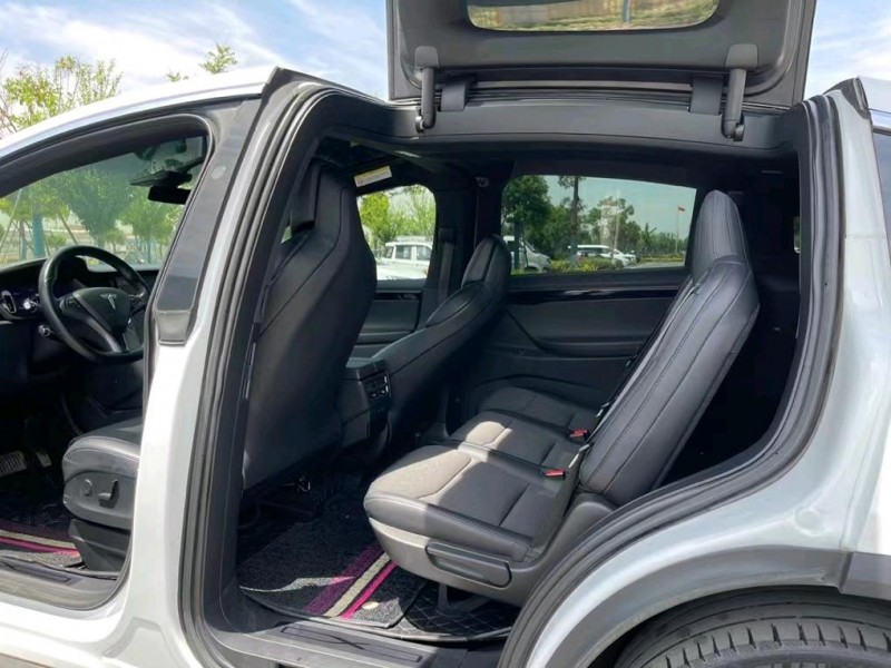 鹽城19年特斯拉MODEL X5