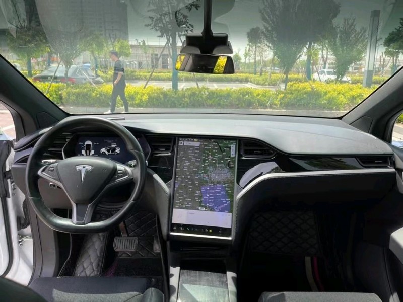 鹽城19年特斯拉MODEL X7