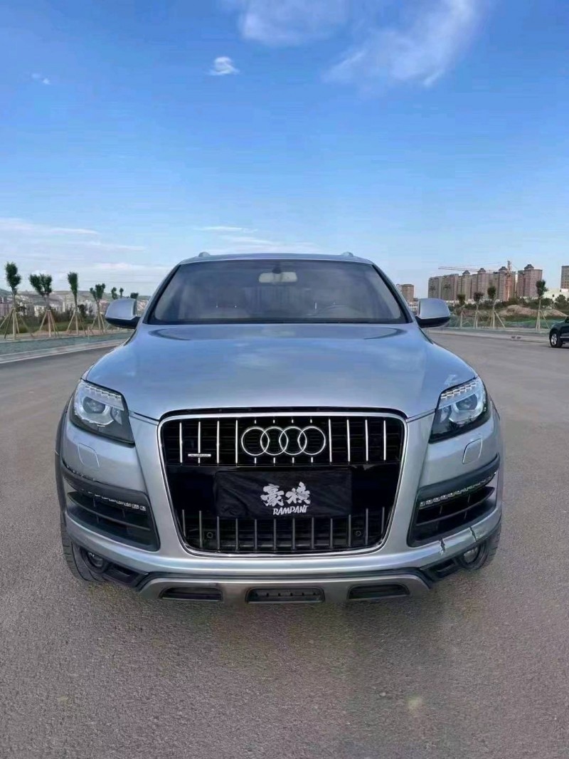 重慶10年奧迪Q71