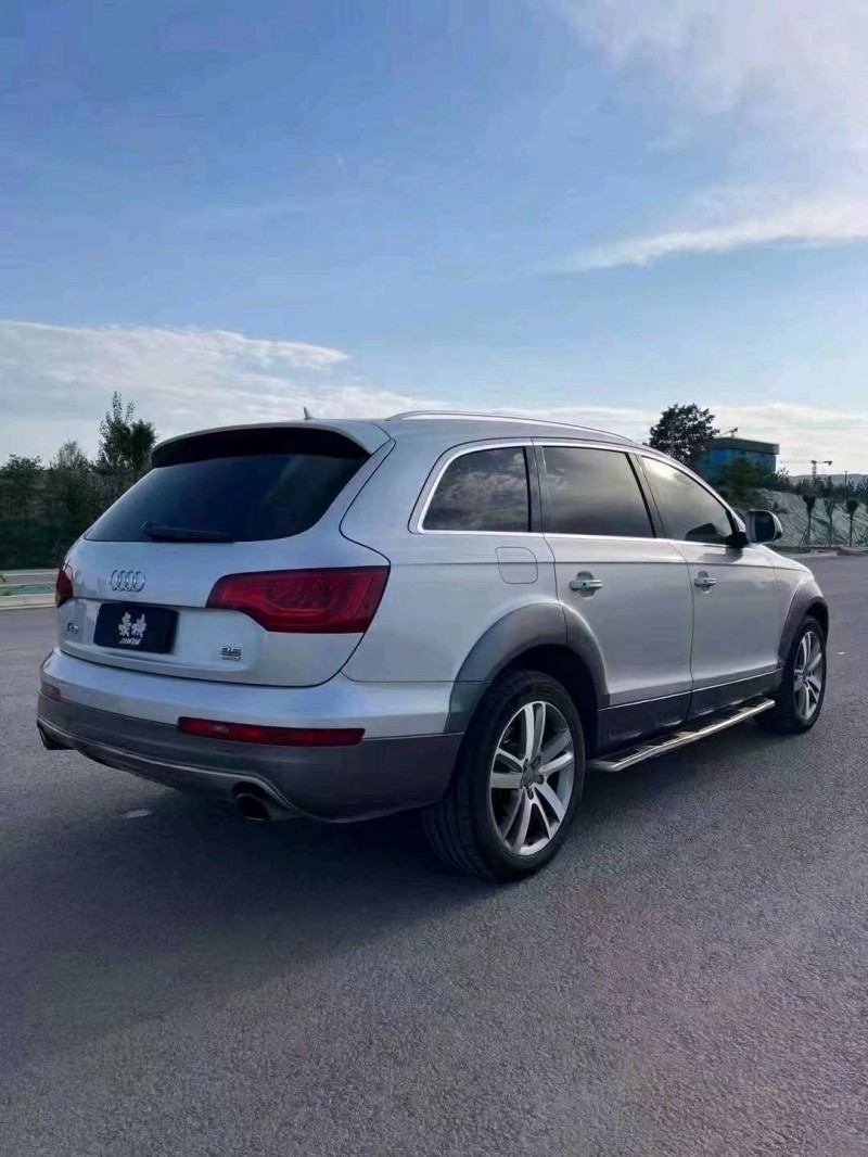 重慶10年奧迪Q74