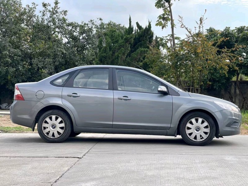 东莞13年福特福克斯9