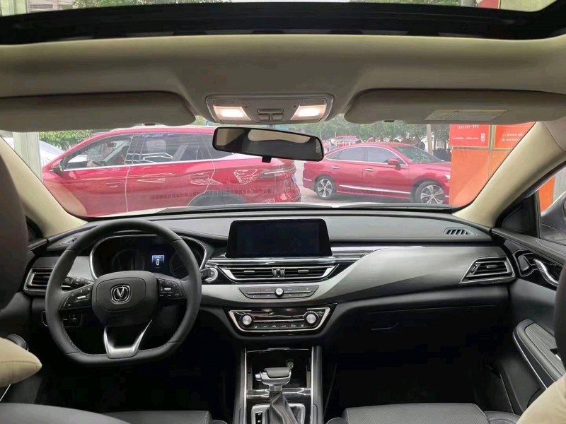 邵阳21年长安汽车睿驰CC3