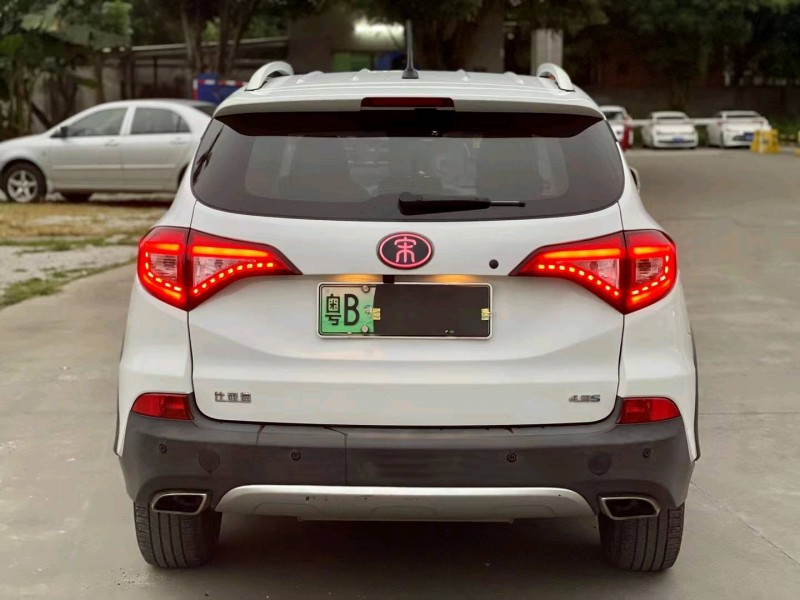 东莞18年比亚迪宋5