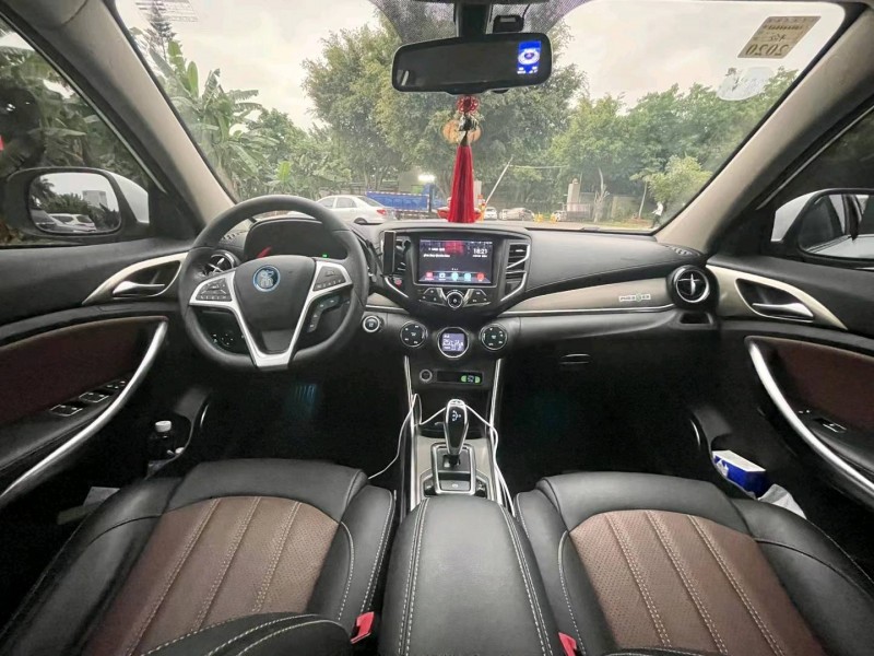 东莞18年比亚迪宋6