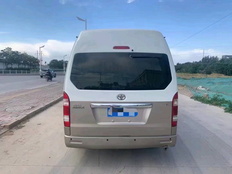 秦皇島14年九龍大MPV6