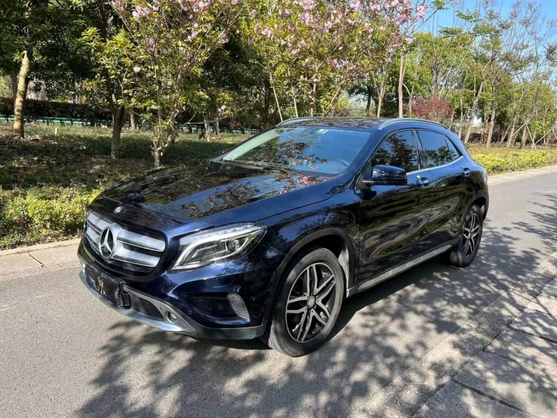 绍兴16年奔驰GLA7