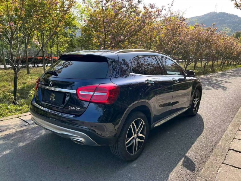 绍兴16年奔驰GLA6