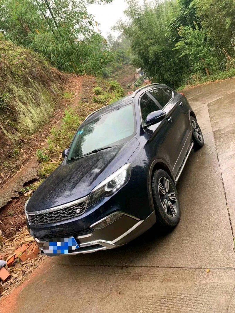 綿陽17年獵豹汽車CS102