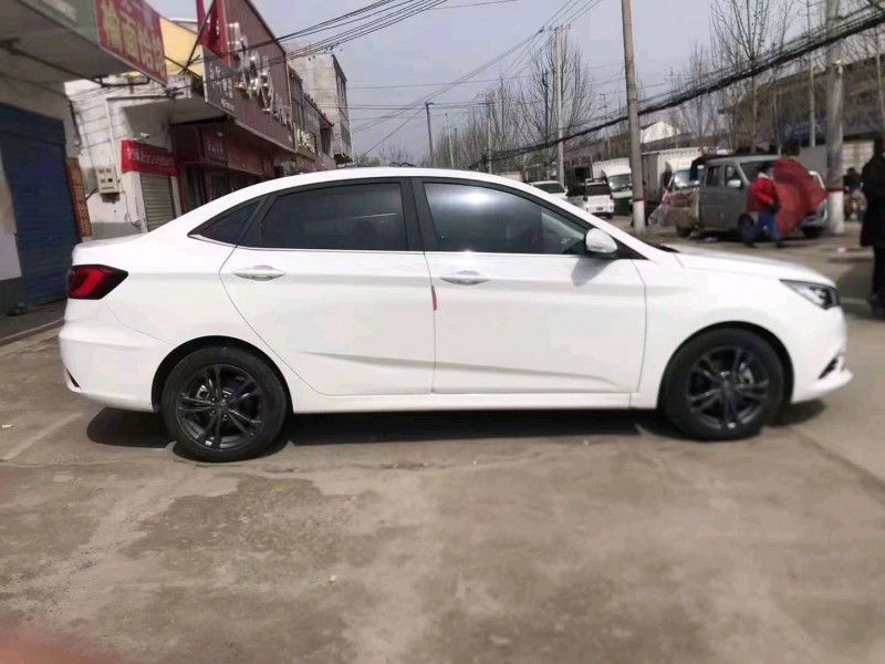 洛陽20年長安汽車逸動4