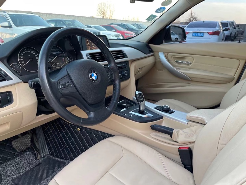 潍坊17年宝马3系8