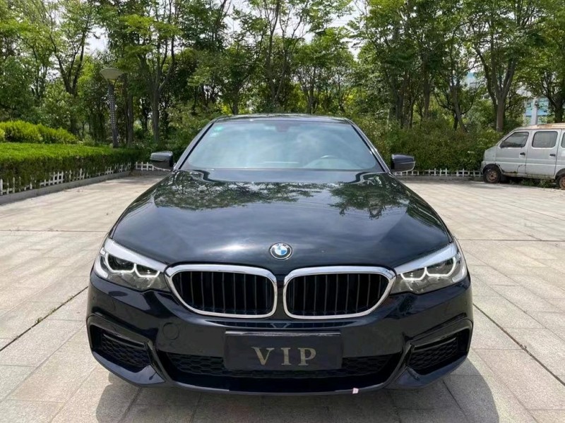 盐城19年宝马5系8