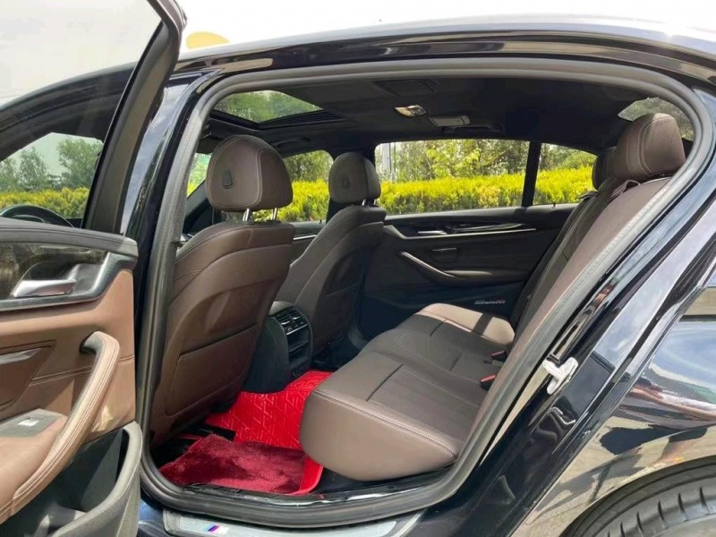 盐城19年宝马5系4