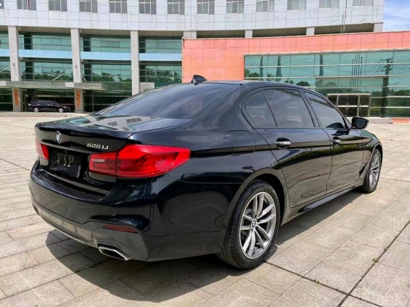 盐城19年宝马5系1