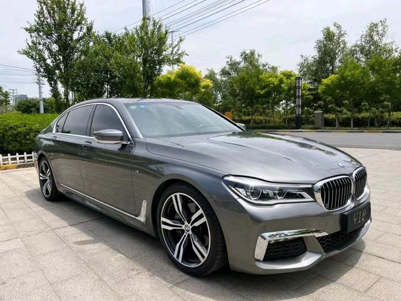 盐城19年宝马7系8