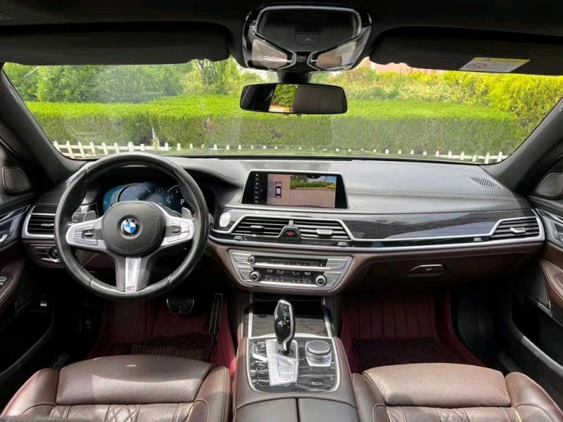 盐城19年宝马7系3