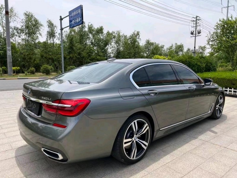 盐城19年宝马7系2