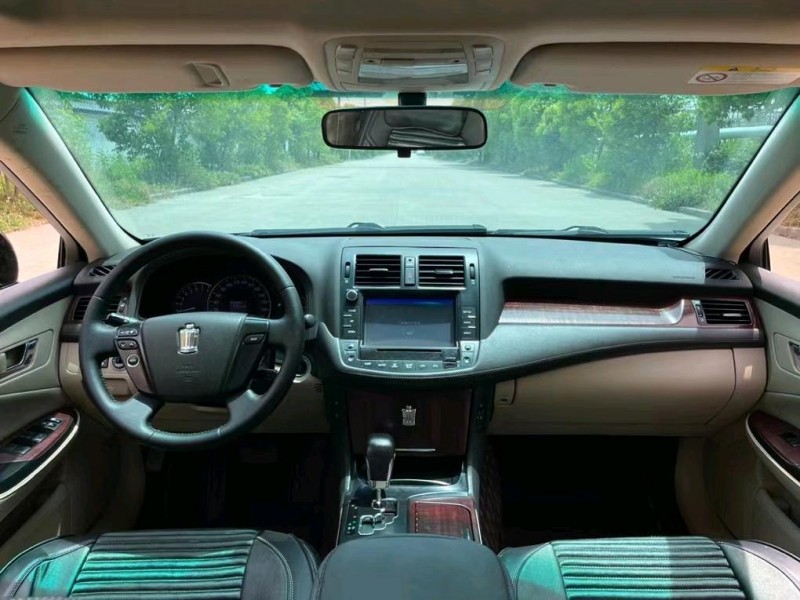 盐城11年丰田皇冠7