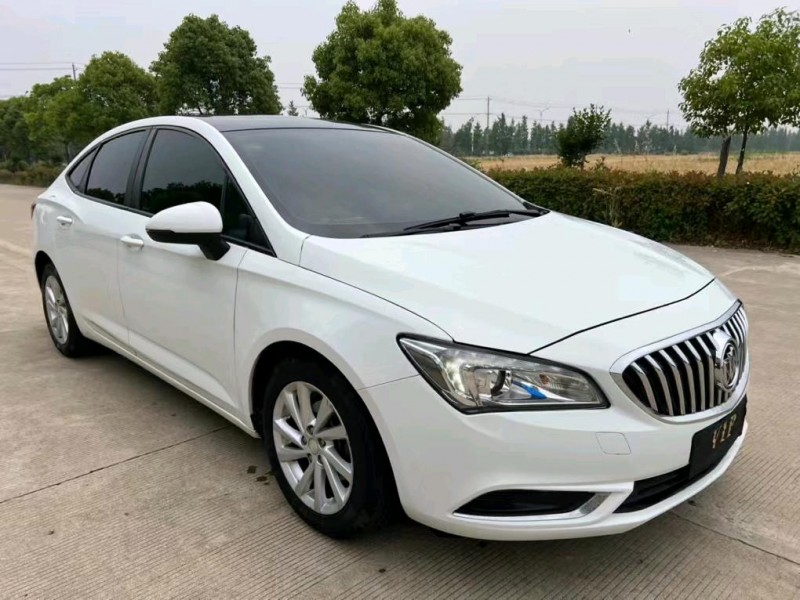 盐城17年别克威朗7