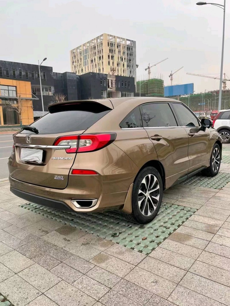 徐州17年本田冠道2