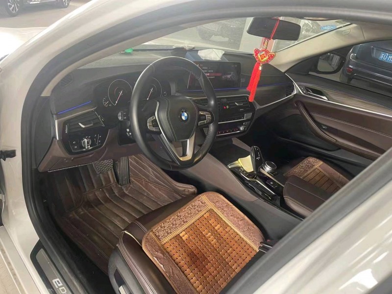 连云港19年宝马5系5