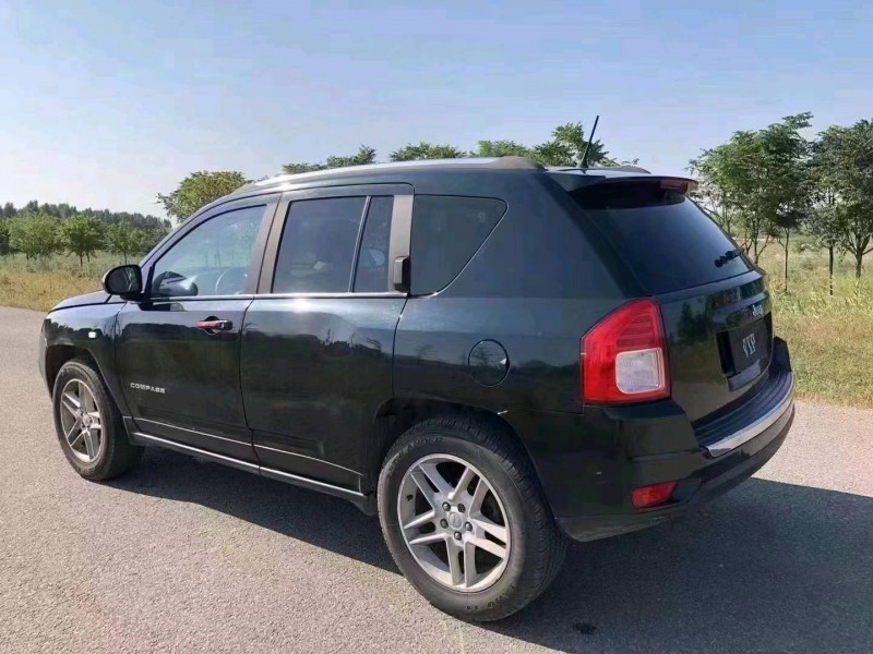 煙臺13年Jeep指南者9